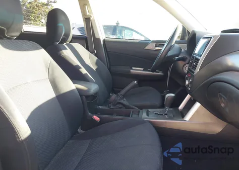 2011 Subaru Forester 2.5X Premium из США, поврежденный, VIN JF2SHBDC1BH721614